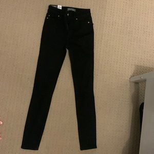 New black ripped jeans